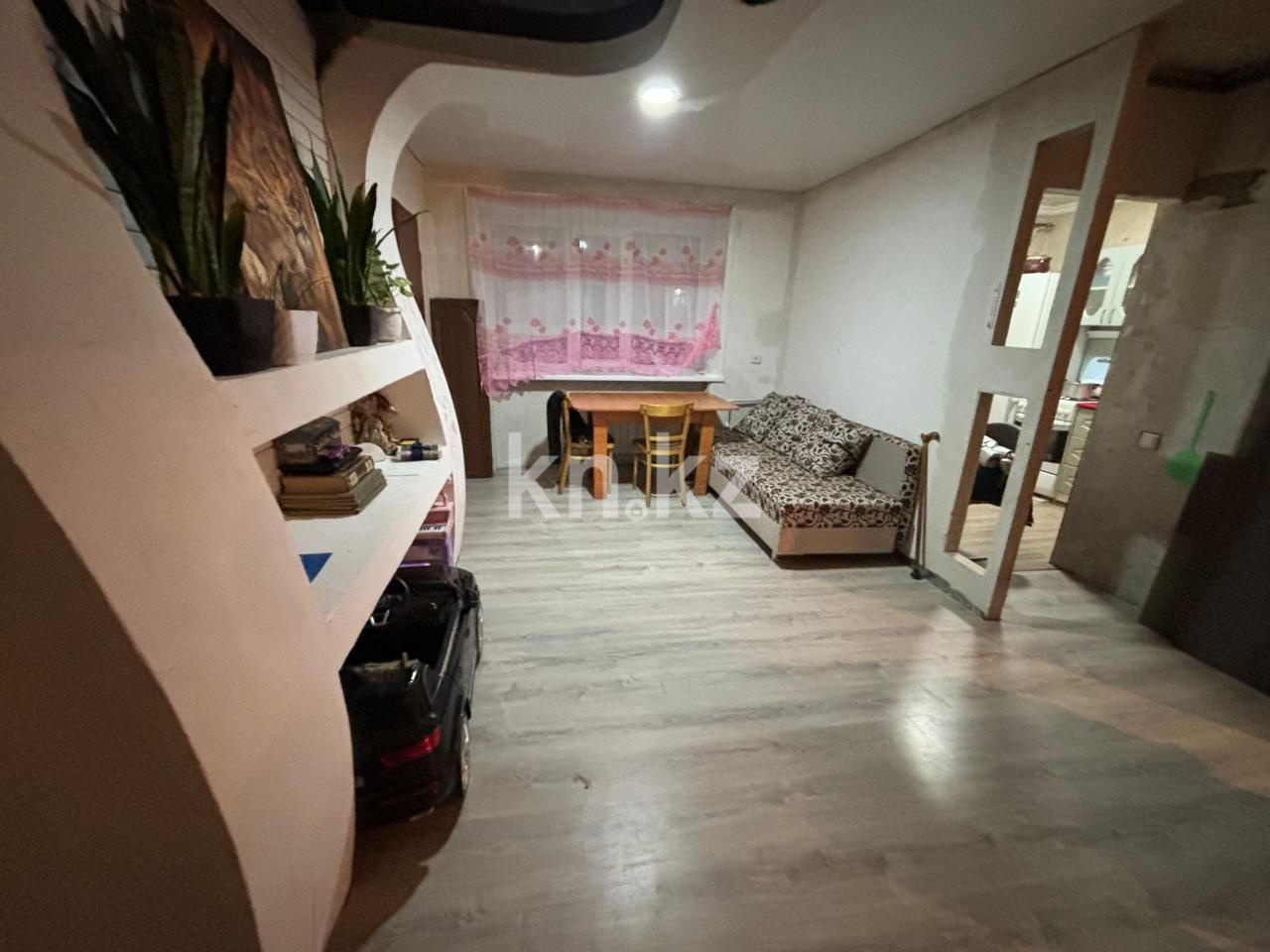 Продажа 2-комнатной квартиры, 42 м², ул. Дружбы в Караганде