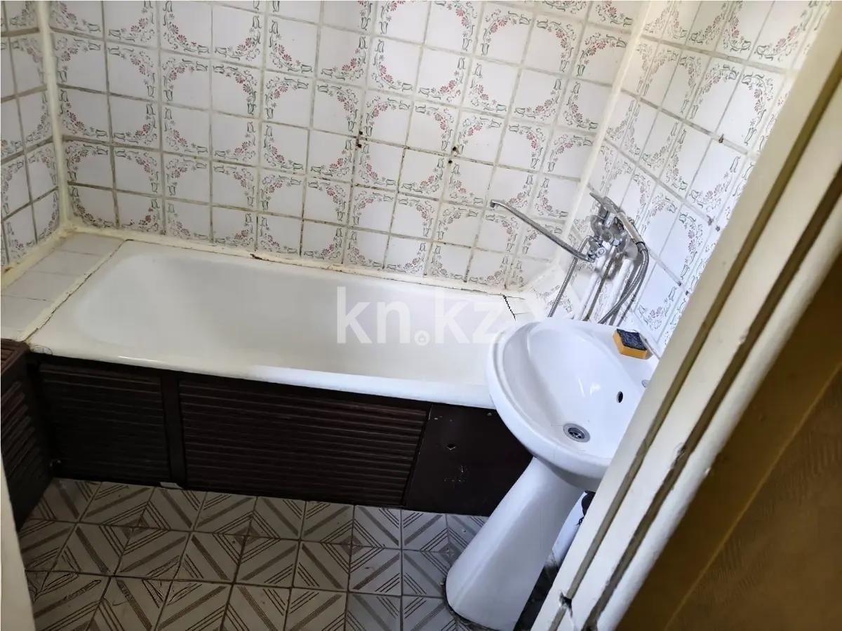 Продажа 3-комнатной квартиры, 65 м², мкр-н Жулдыз-1, дом  17 в Алматы - фото 6