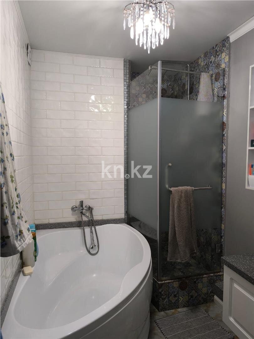Продажа 5-комнатной квартиры, 107 м² в Караганде - фото 11