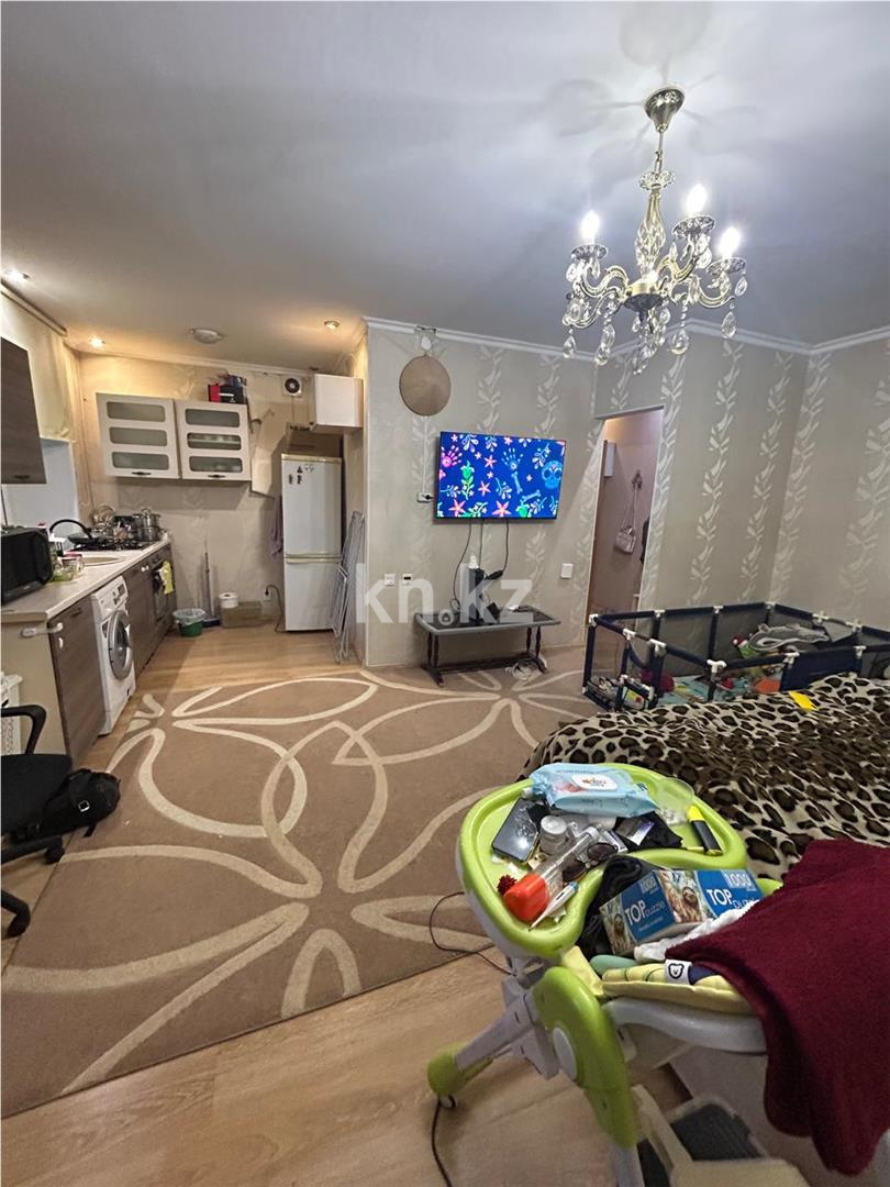 Продажа 2-комнатной квартиры, 46 м², ул. Аманжолова, дом  17/4 в Караганде