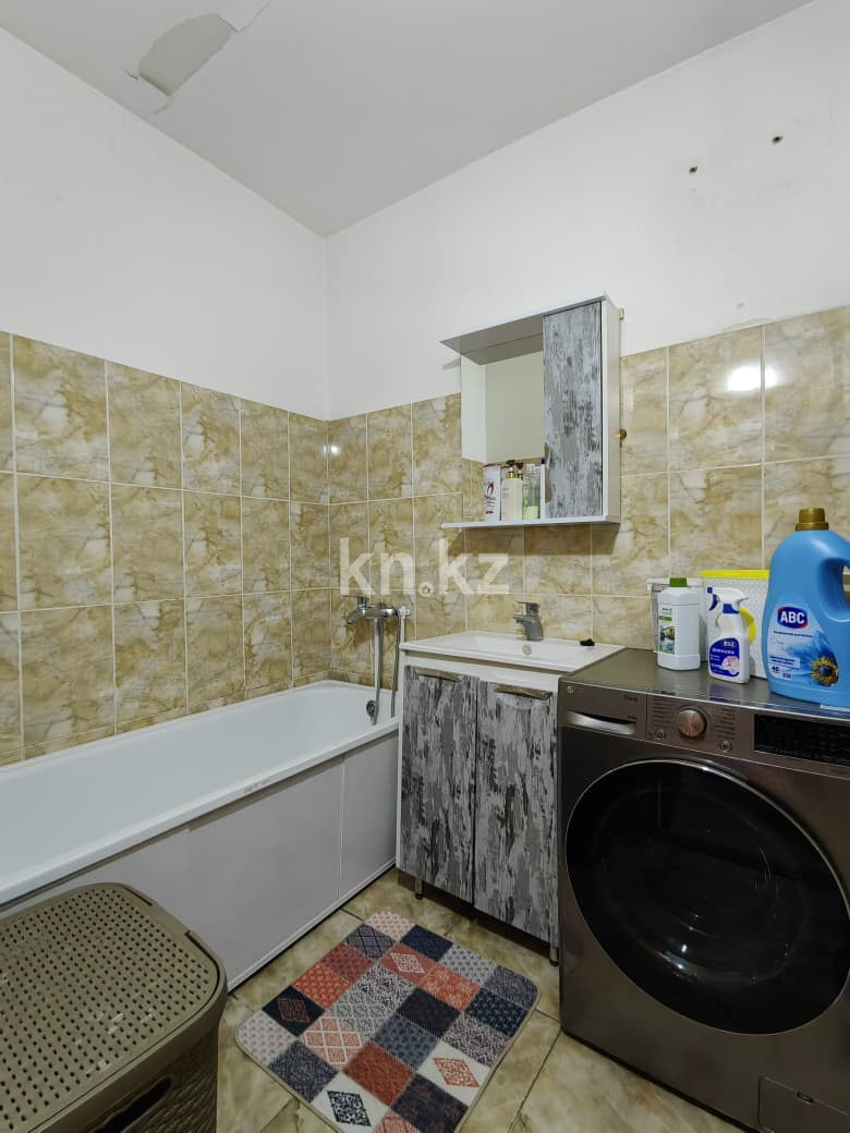 Продажа 4-комнатной квартиры, 143 м², мкр. Голубые Пруды, дом  5/4 в Караганде - фото 31