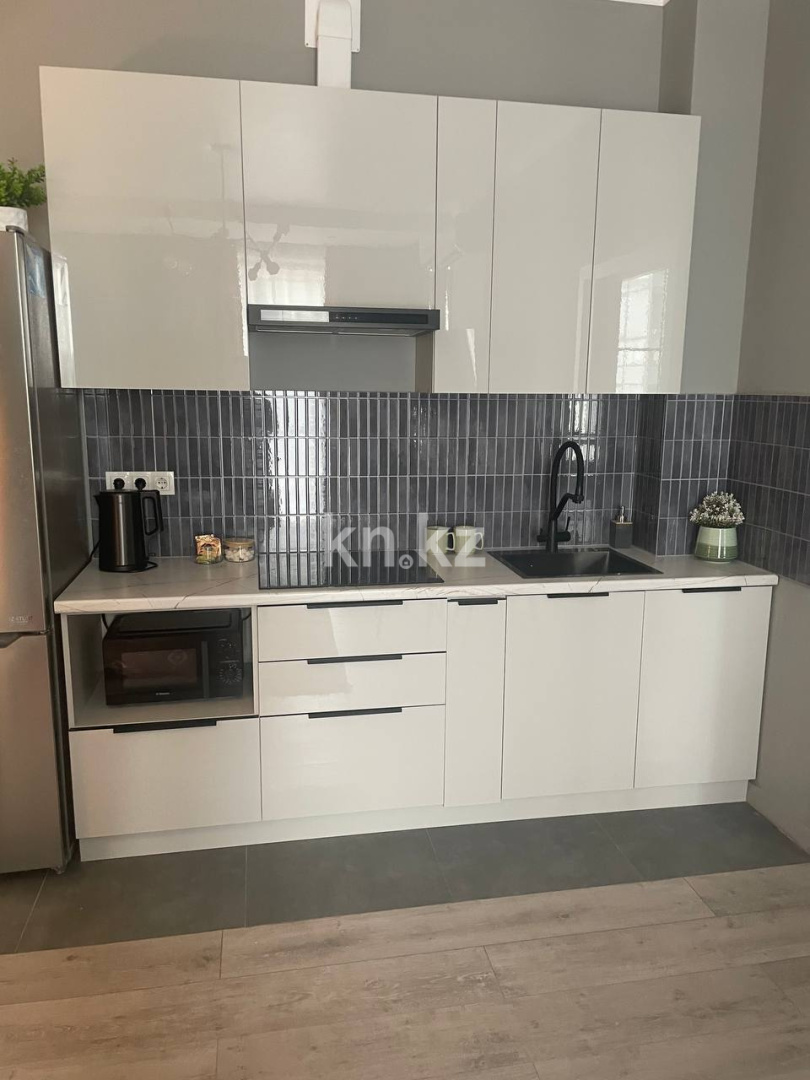 Аренда 2-комнатной квартиры посуточно, 50 м², ул. Катаева, дом  155/1 - ул. Сатпаева в Алматы - фото 3