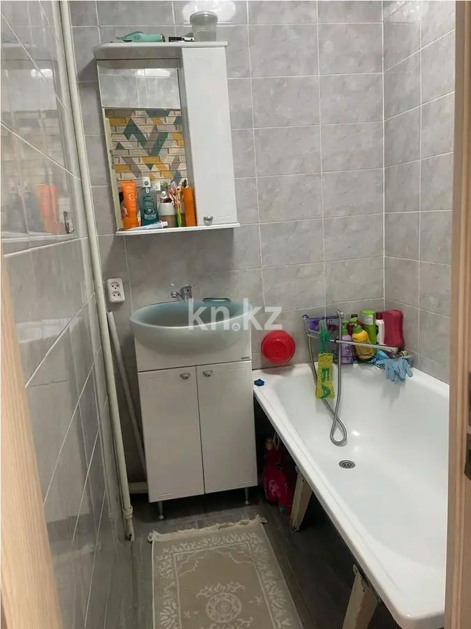 Продажа 2-комнатной квартиры, 48 м², 1 квартал, дом  14 в Караганде - фото 3