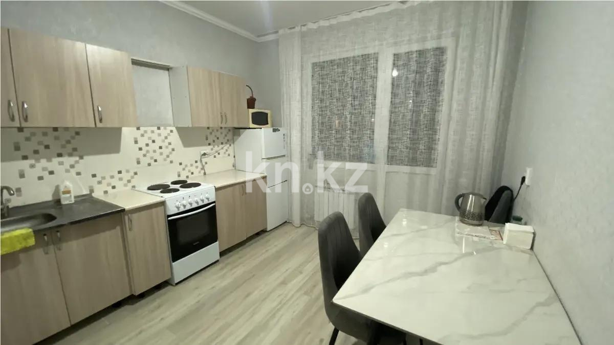 Продажа 1-комнатной квартиры, 40 м², пр. Улы Дала, дом  82 в Астане - фото 2