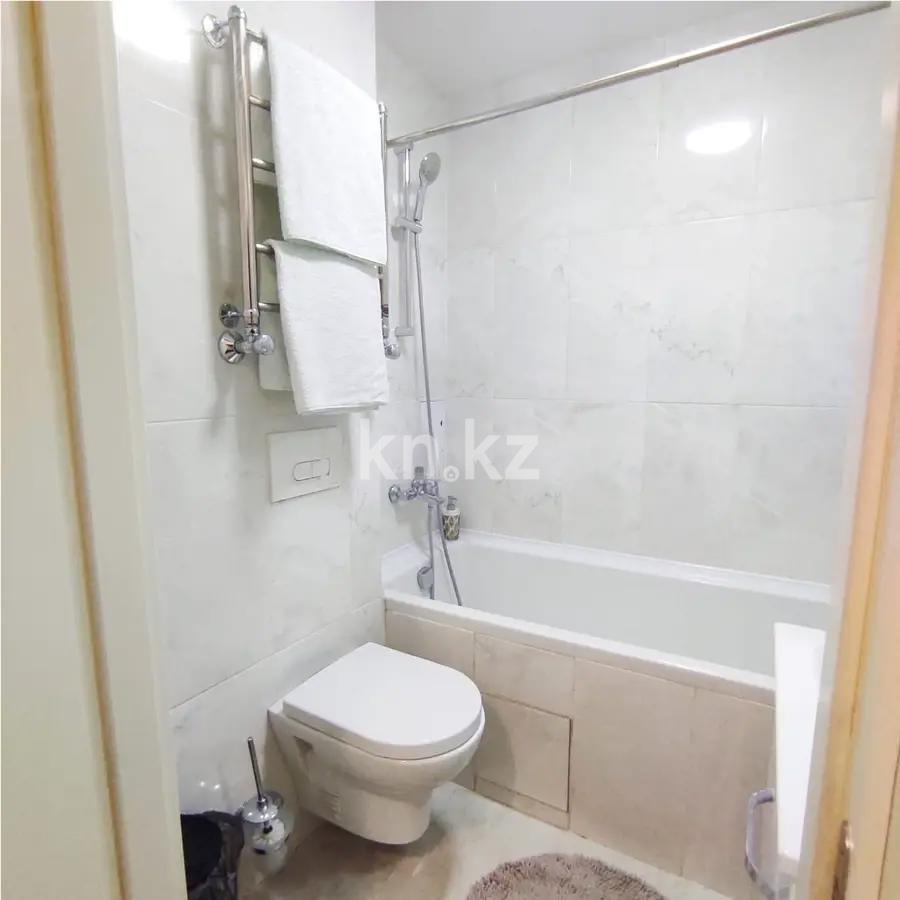 Продажа 1-комнатной квартиры, 37 м², пр. Абая, дом  130 в Алматы - фото 3