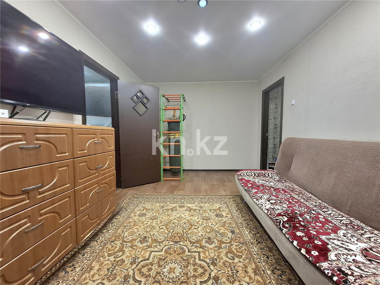 Продажа 4-комнатной квартиры, 60 м², ул. Байсеитовой в Темиртау - фото 2