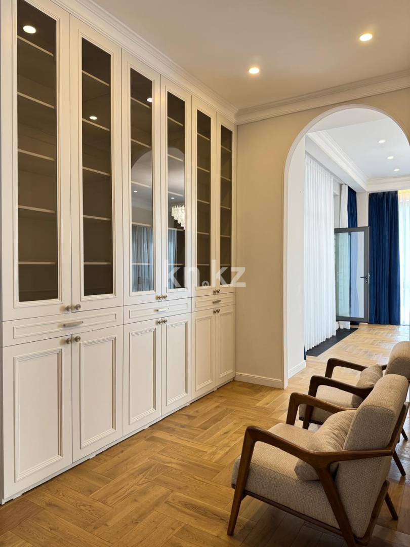 Аренда 4-комнатной квартиры, 230 м² в Алматы - фото 16