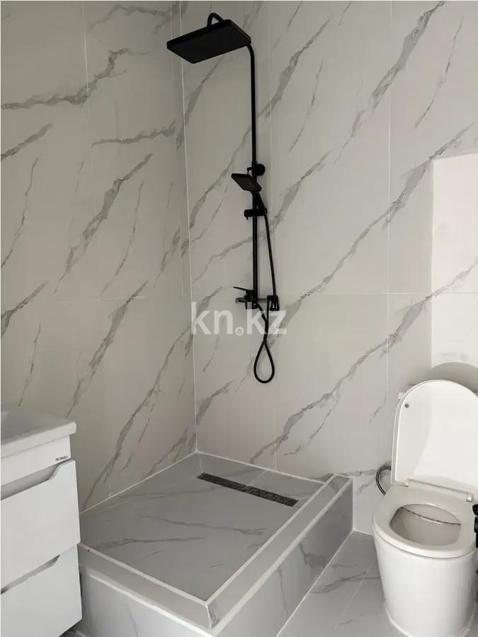 Продажа 3-комнатной квартиры, 80 м², пр. Абая, дом  164 в Алматы - фото 3