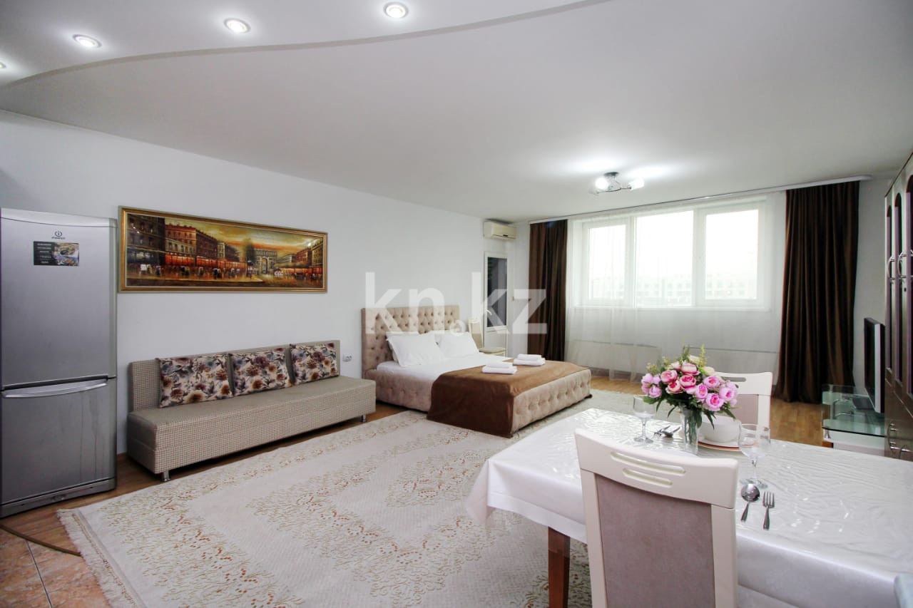 Аренда 1-комнатной квартиры посуточно, 50 м², ул. Хусаинова, дом  225 - ул. Ескараева в Алматы - фото 3