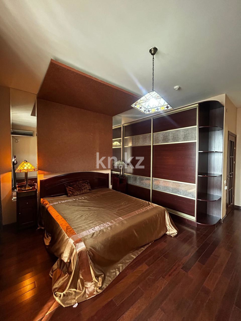 Аренда 2-комнатной квартиры, 77.5 м², пр. Абылай хана, дом  92 в Алматы