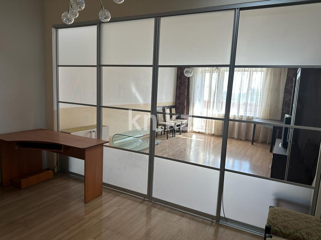 Продажа 2-комнатной квартиры, 82 м², пр. Н. Абдирова в Караганде - фото 3
