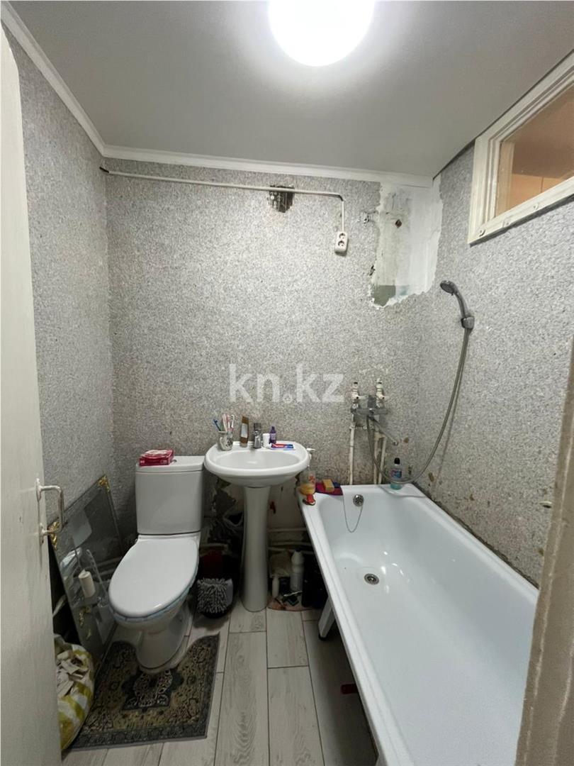 Продажа 1-комнатной квартиры, 30 м², мкр-н 21 в Караганде - фото 3