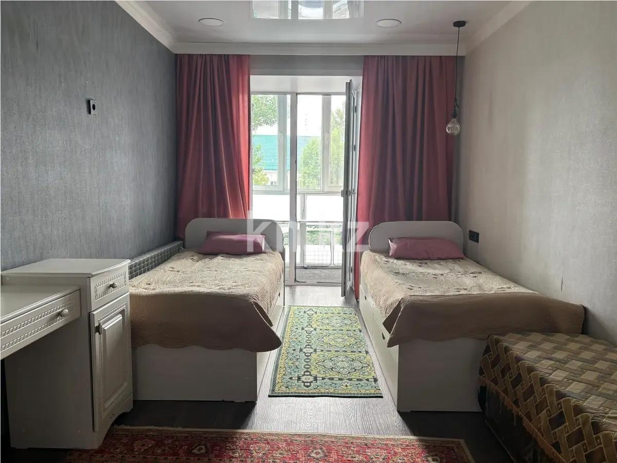 Продажа 3-комнатной квартиры, 65 м², ул. Магнитогорская, дом  27 в Караганде - фото 2