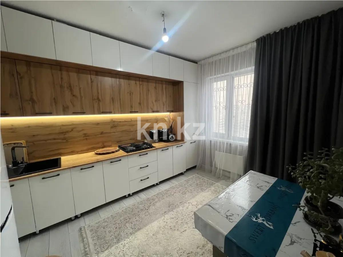 Продажа 2-комнатной квартиры, 65 м², мкр-н Кокжиек, дом  40 в Алматы - фото 3