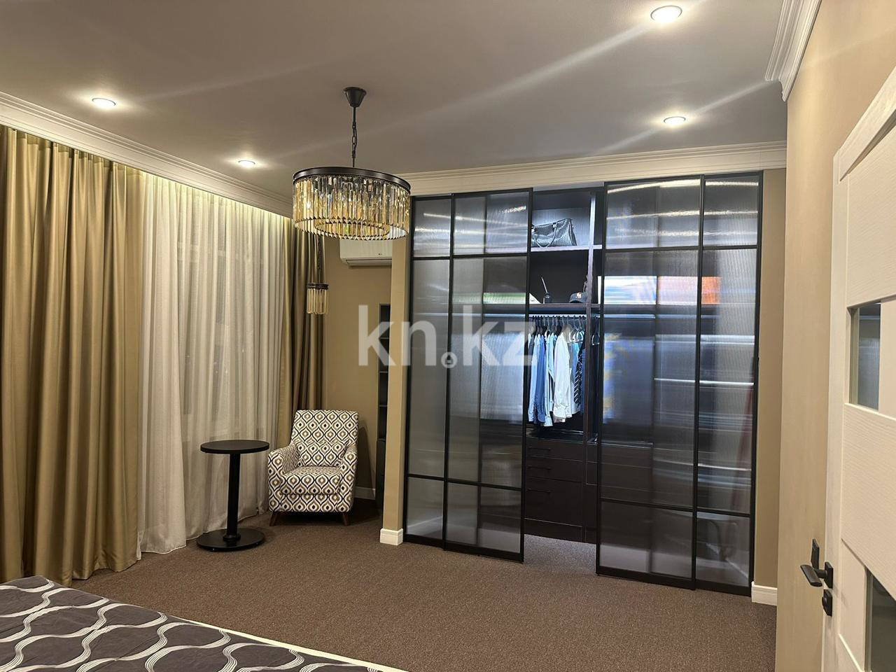 Продажа 3-комнатной квартиры, 132 м², ул. Сыганак в Астане - фото 15