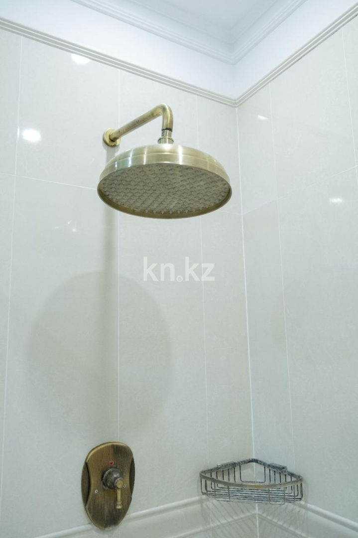 Продажа 3-комнатной квартиры, 106 м² в Караганде - фото 33