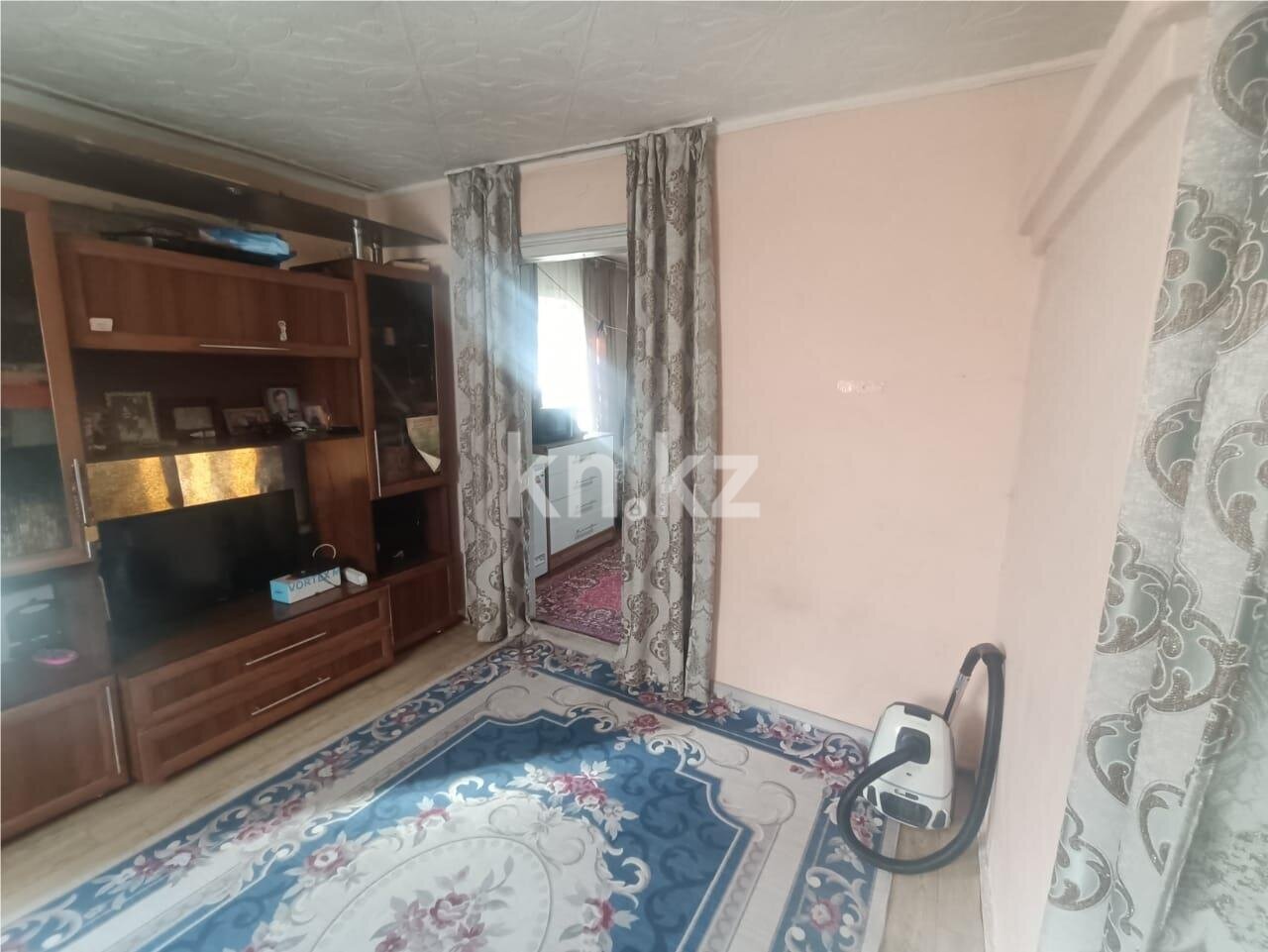 Продажа 4-комнатного дома, 60 м² в Караганде