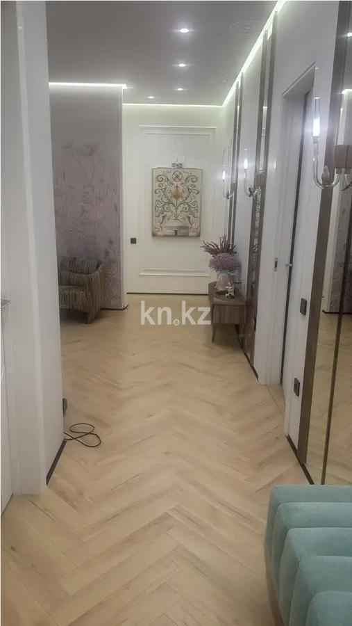 Продажа 4-комнатной квартиры, 120 м², ул. Байтурсынова, дом  30 в Астане