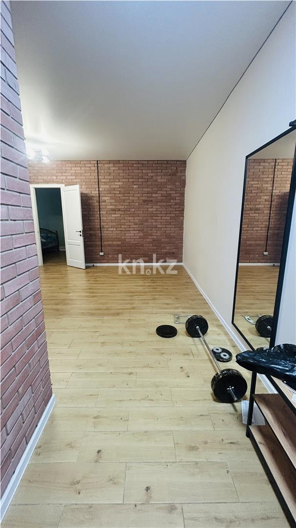 Продажа 2-комнатной квартиры, 63 м² в Караганде