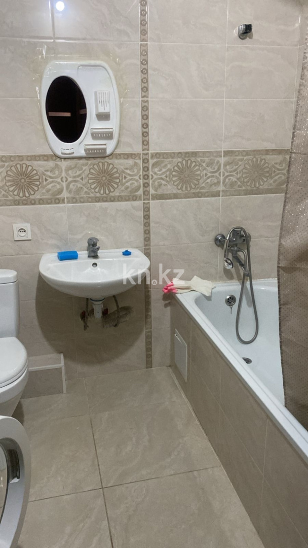 Аренда 1-комнатной квартиры, 40 м², ул. Нарикбаева, дом  9 в Астане - фото 4