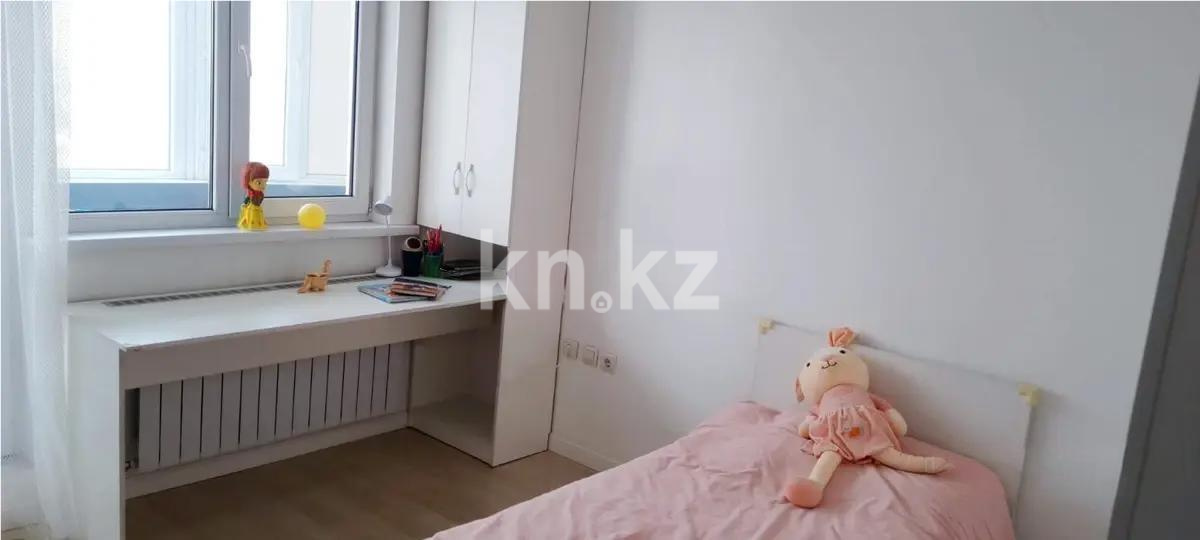 Продажа 3-комнатной квартиры, 125 м², ул. Толе би, дом  273а в Алматы - фото 2