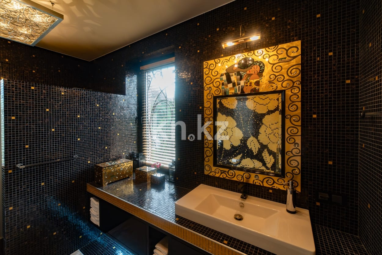 Продажа 6-комнатного дома, 500 м² в Алматы - фото 12