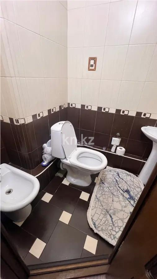 Продажа 3-комнатной квартиры, 74 м², мкр. Аксай-1, дом  4 в Алматы - фото 6