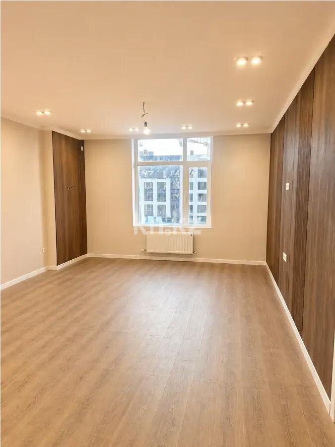 Продажа 2-комнатной квартиры, 68 м² в Астане