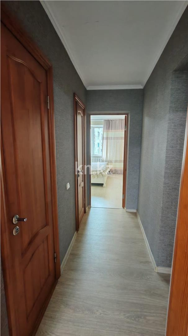 Продажа 3-комнатной квартиры, 64 м², ул. Муканова в Караганде - фото 14