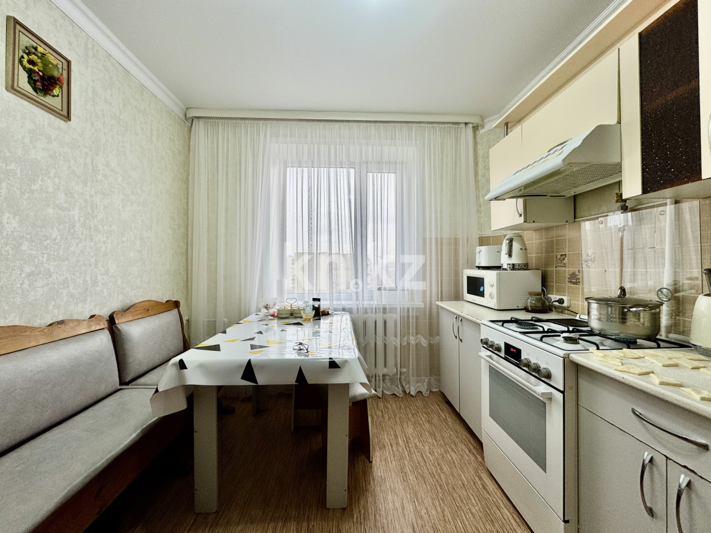 Продажа 4-комнатной квартиры, 77 м², ул. Гапеева, дом  12 в Караганде - фото 10