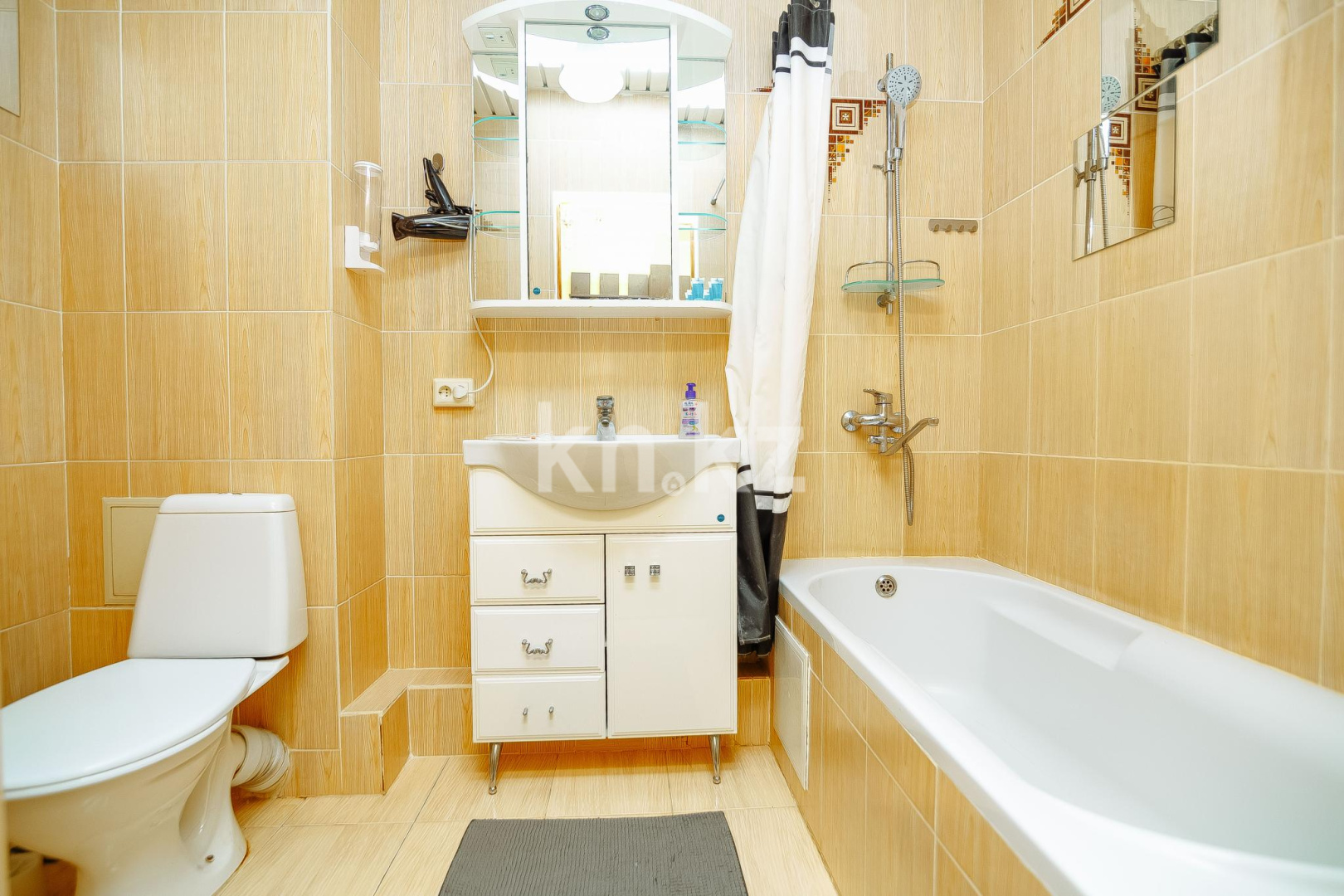 Аренда 3-комнатной квартиры посуточно, 90 м² в Астане - фото 9