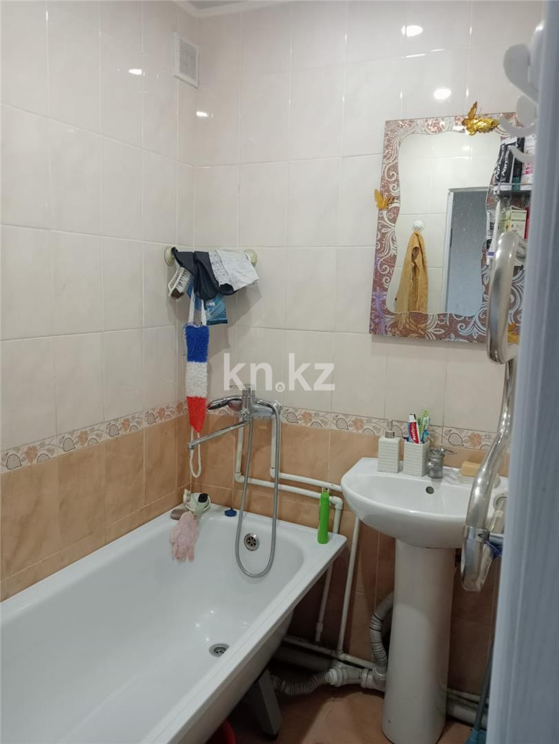 Продажа 3-комнатной квартиры, 48 м², мкр-н 2, дом  11 в Абае - фото 6