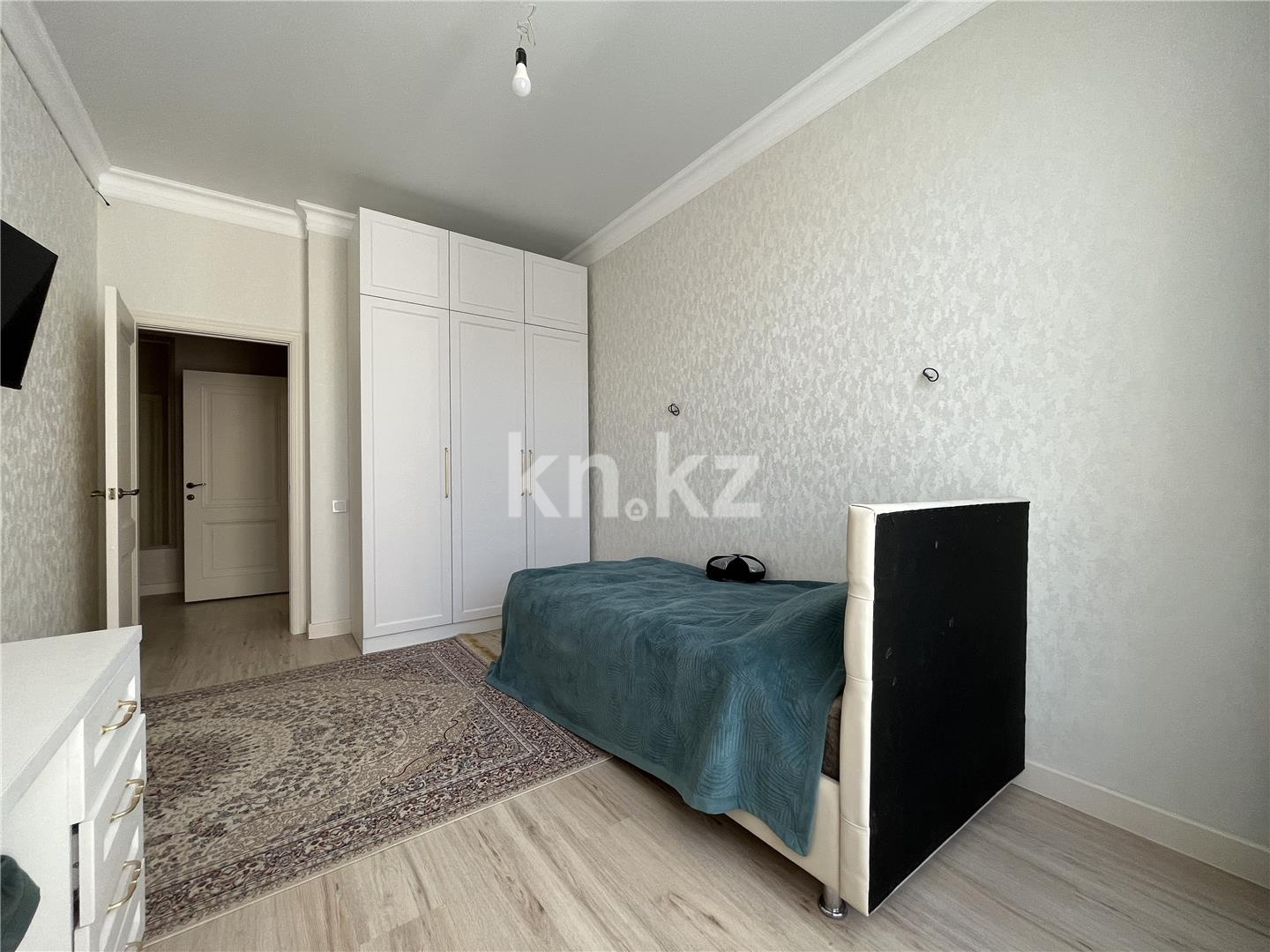 Продажа 2-комнатной квартиры, 64 м², ул. Ашимова, дом  21 в Караганде - фото 7