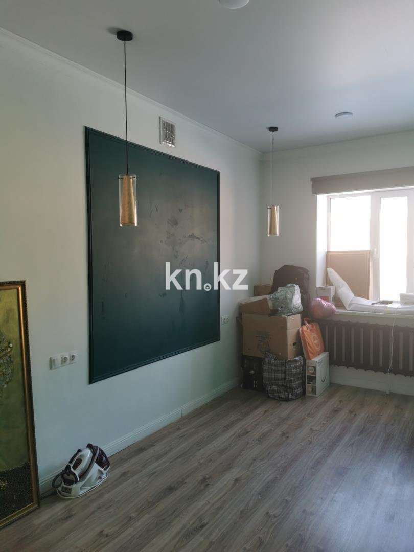 Продажа 3-комнатной квартиры, 78 м², мкр-н Алтын Арка в Караганде