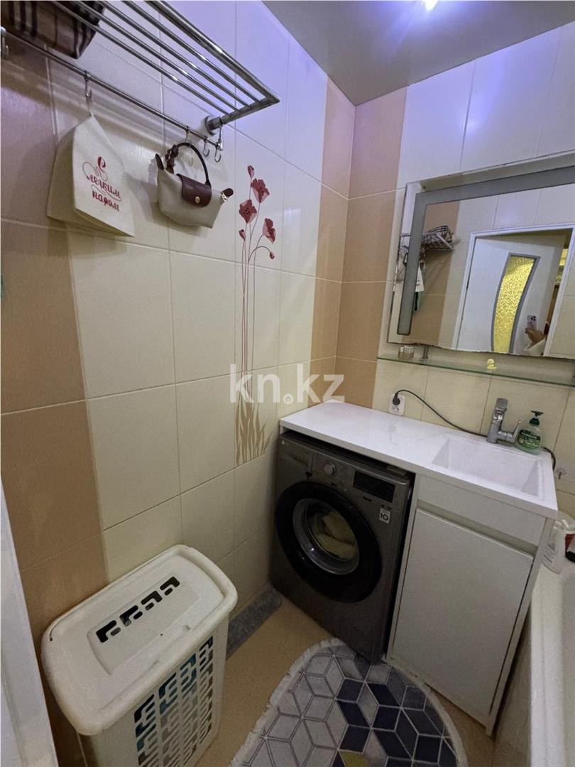 Продажа 3-комнатной квартиры, 64 м², мкр. Степной-2, дом  3 в Караганде - фото 10