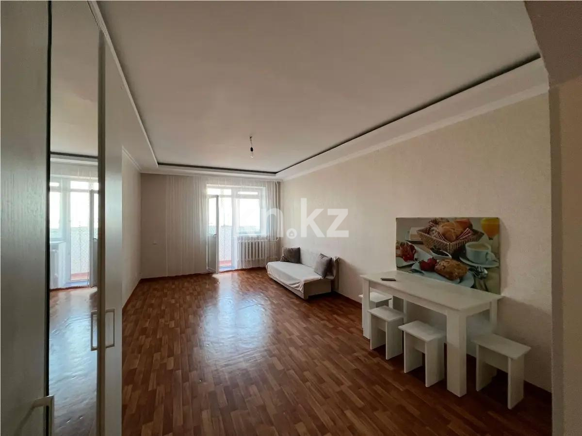 Продажа 1-комнатной квартиры, 35 м², пр. Тлендиева, дом  15/3 в Астане