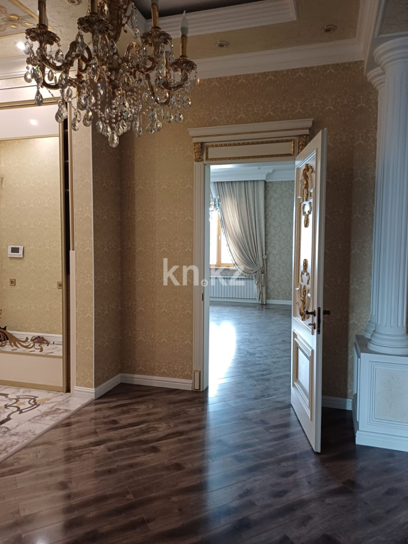 Продажа 5-комнатной квартиры, 270 м², ул. Бокейхана, дом  14 в Астане - фото 19