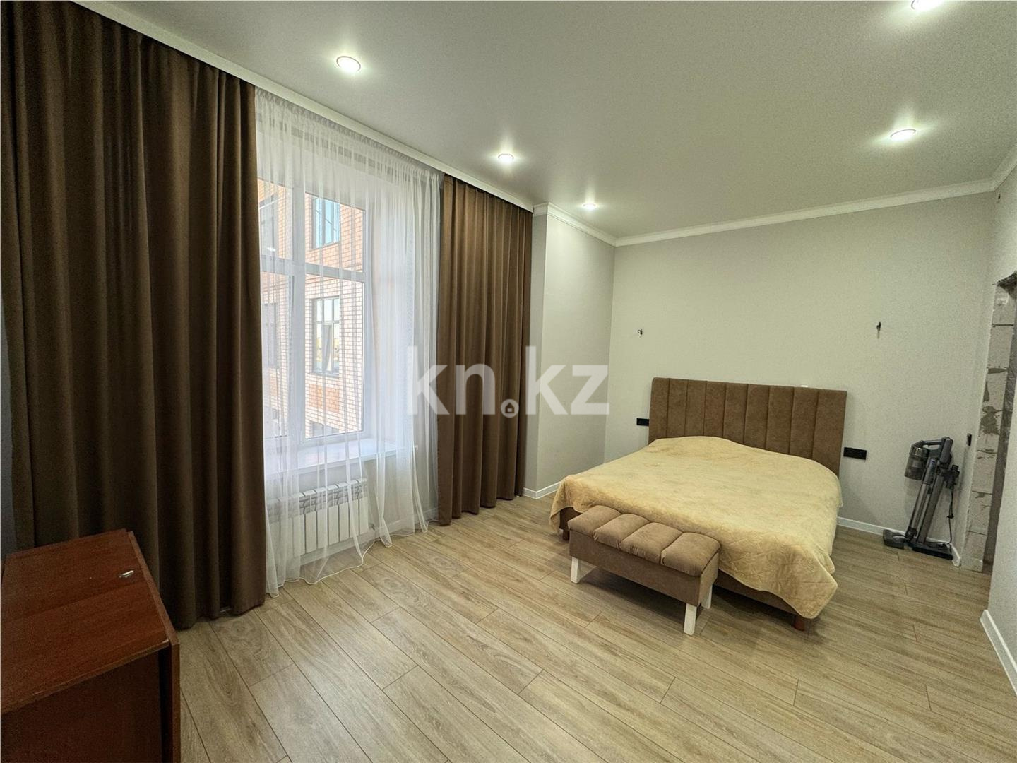 Продажа 4-комнатной квартиры, 121 м², ул. Таттимбета, дом  33/11 в Караганде - фото 9