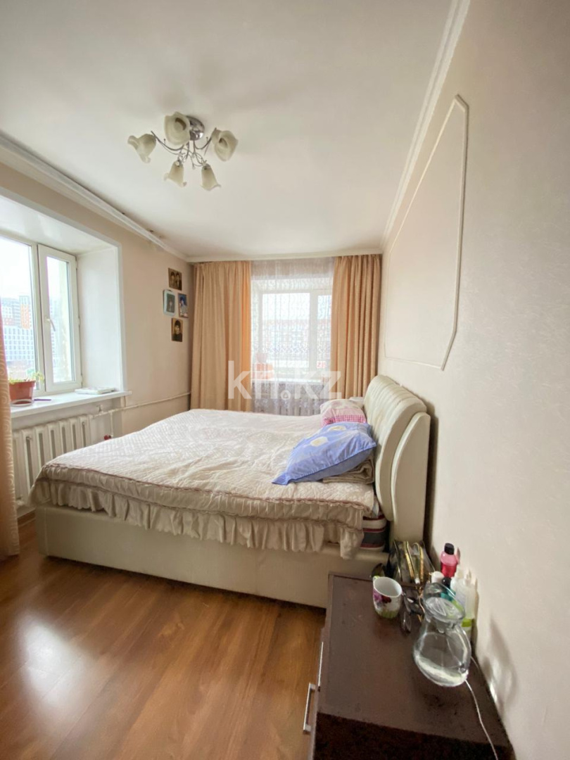 Продажа 4-комнатной квартиры, 75 м², пр. Республики, дом  32 в Караганде - фото 4