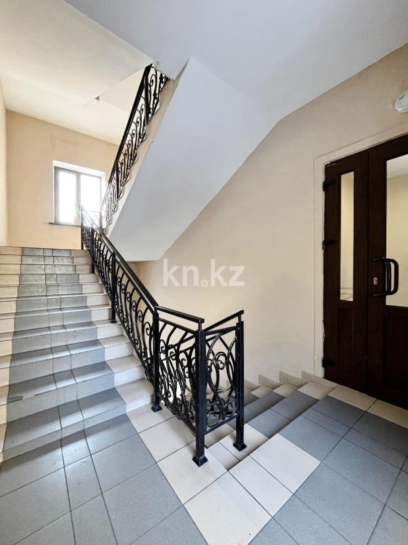 Продажа 3-комнатной квартиры, 64 м², ул. Дружбы Народов, дом  2/4 в Усть-Каменогорске - фото 15