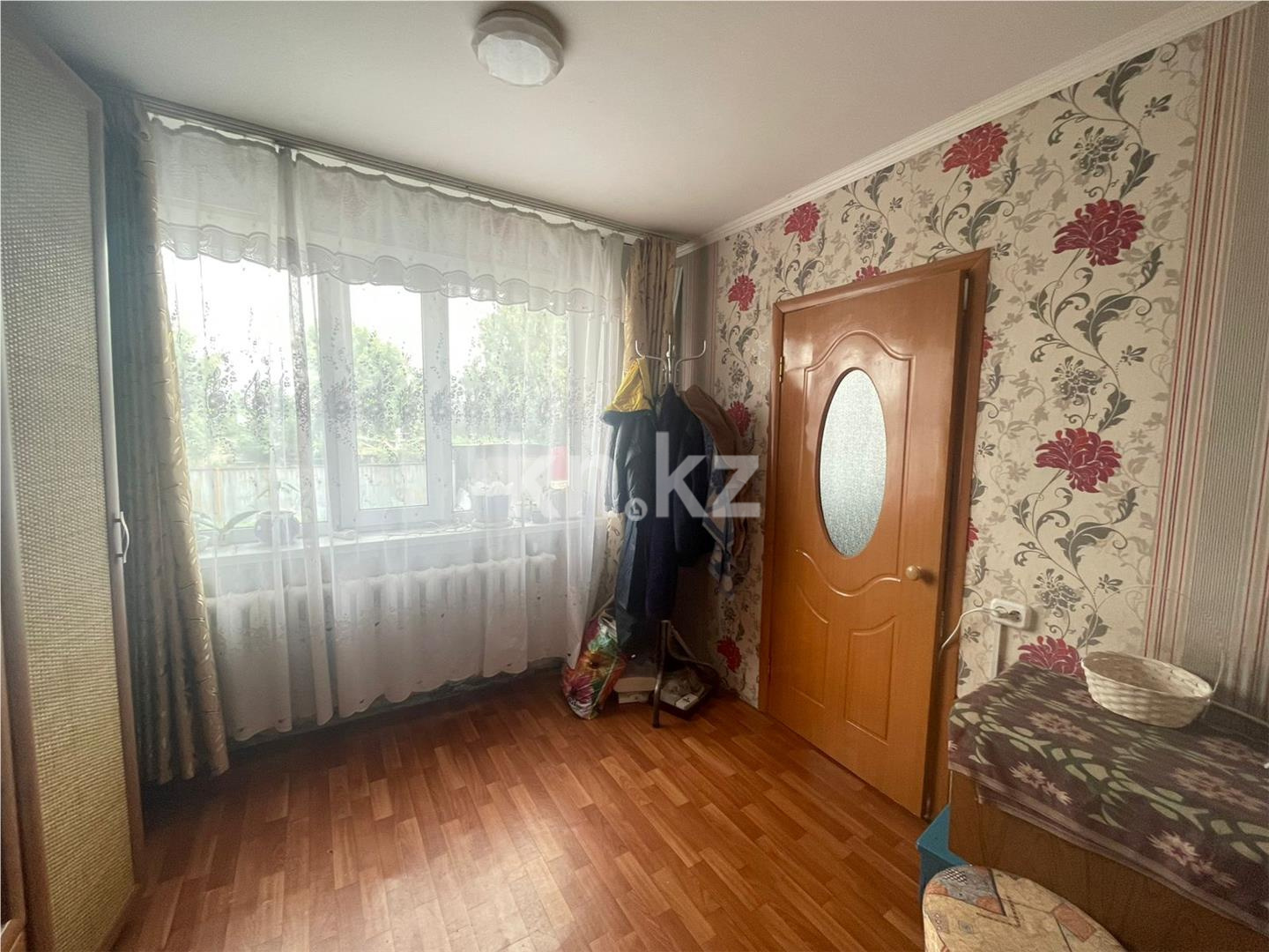 Продажа 4-комнатной квартиры, 60 м², ул. Абая в Сарани - фото 7