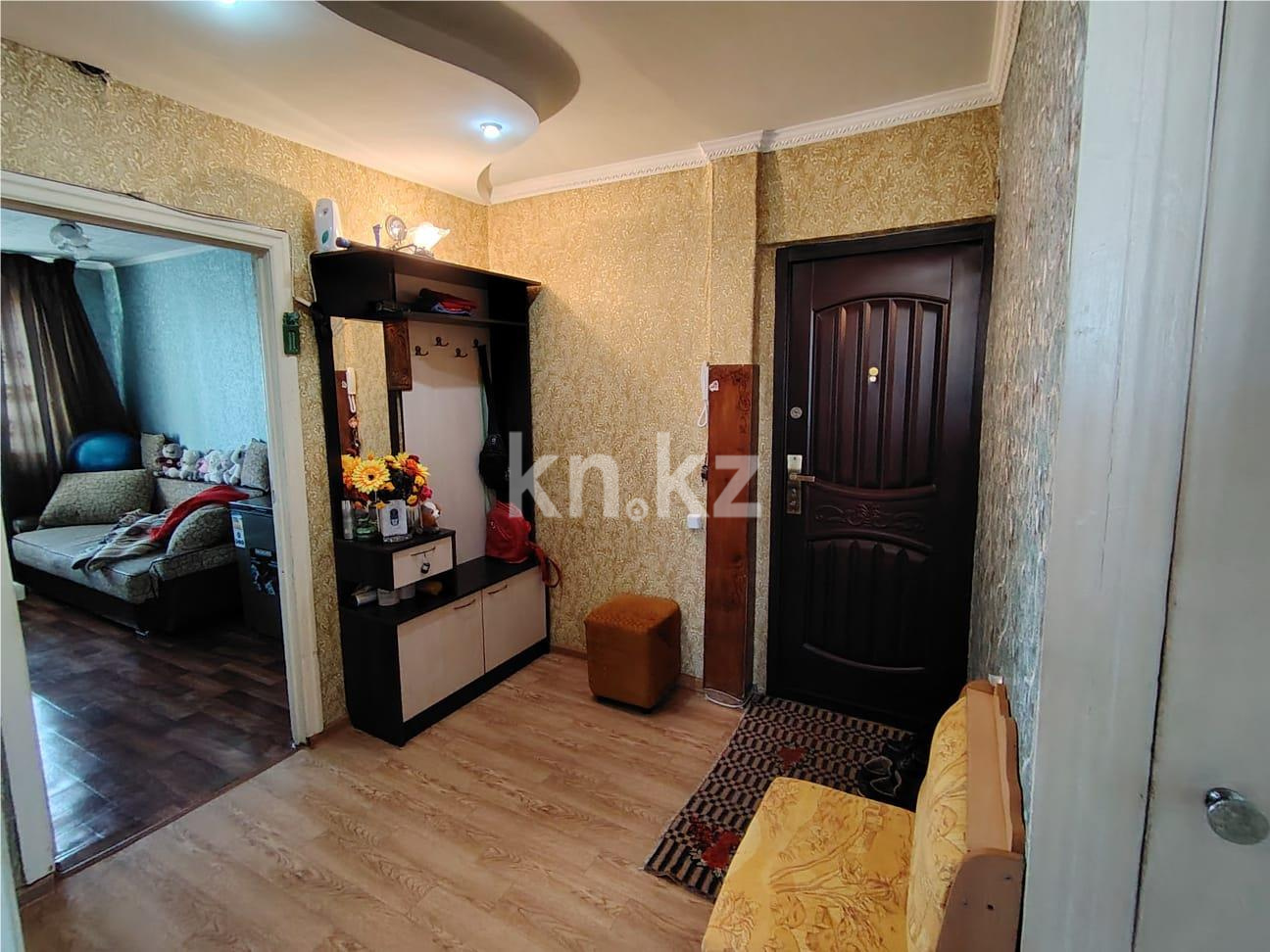 Продажа 3-комнатной квартиры, 62 м², мкр-н 22 в Караганде - фото 25