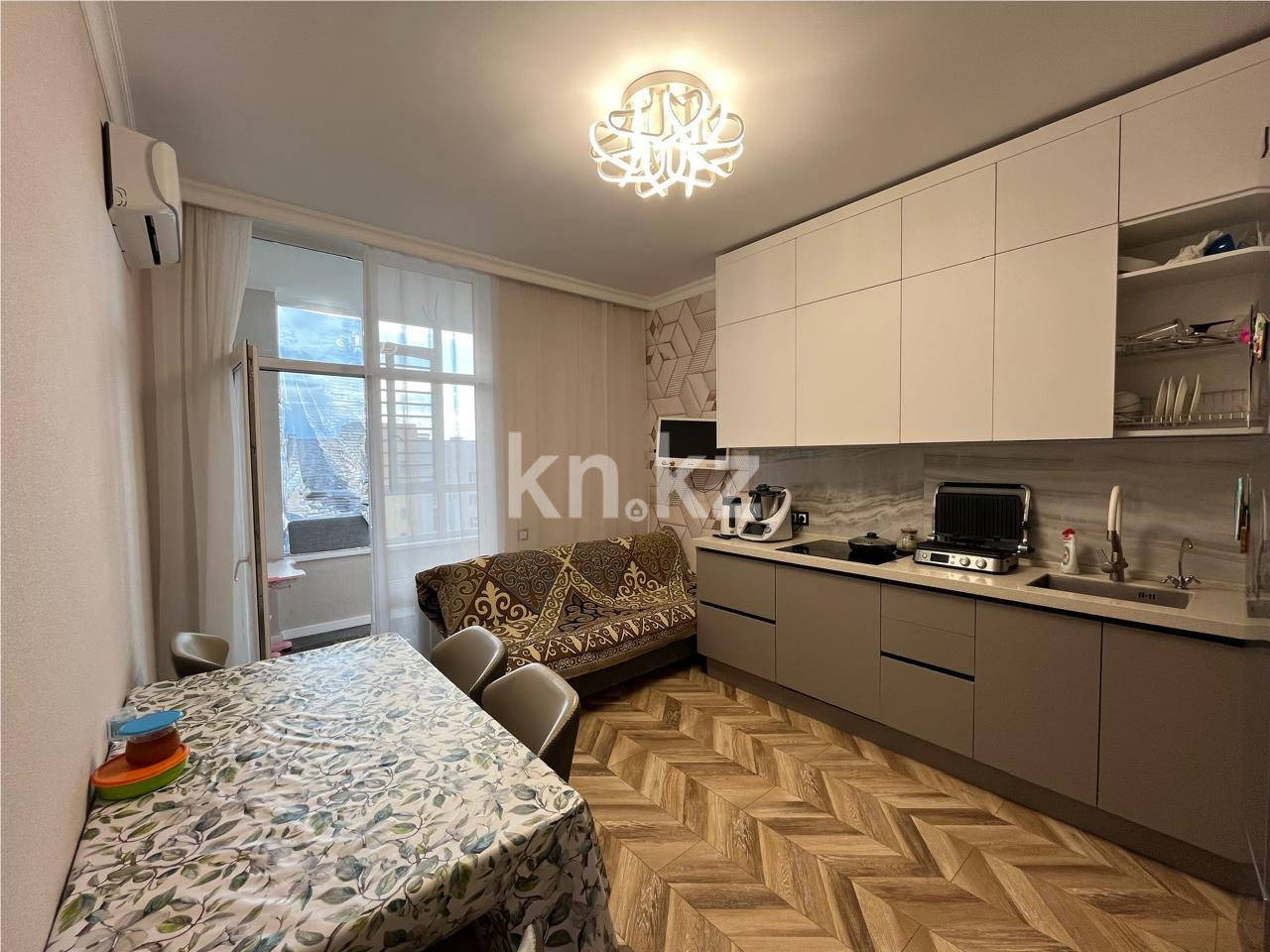 Продажа 2-комнатной квартиры, 72 м² в Астане - фото 2