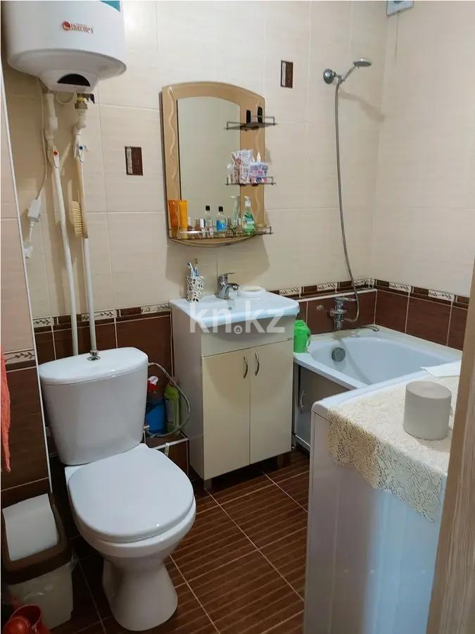 Продажа 3-комнатной квартиры, 62 м², ул. Муканова, дом  30/2 в Караганде - фото 4