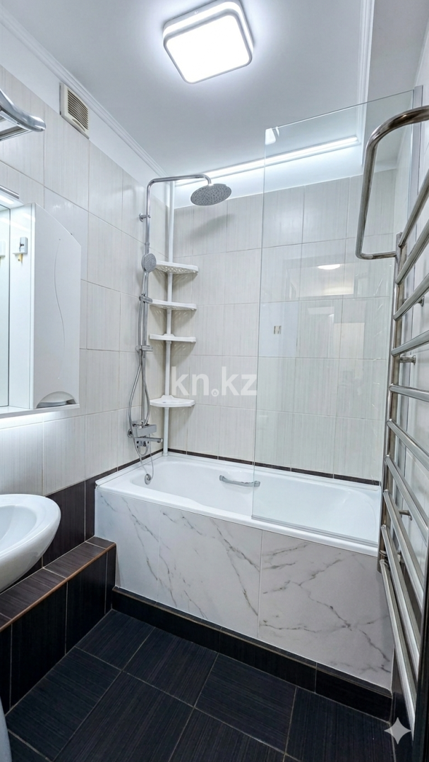 Продажа 3-комнатной квартиры, 72 м² в Алматы - фото 4