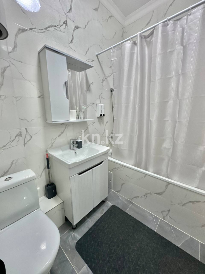 Аренда 1-комнатной квартиры посуточно, 43 м² в Караганде - фото 7