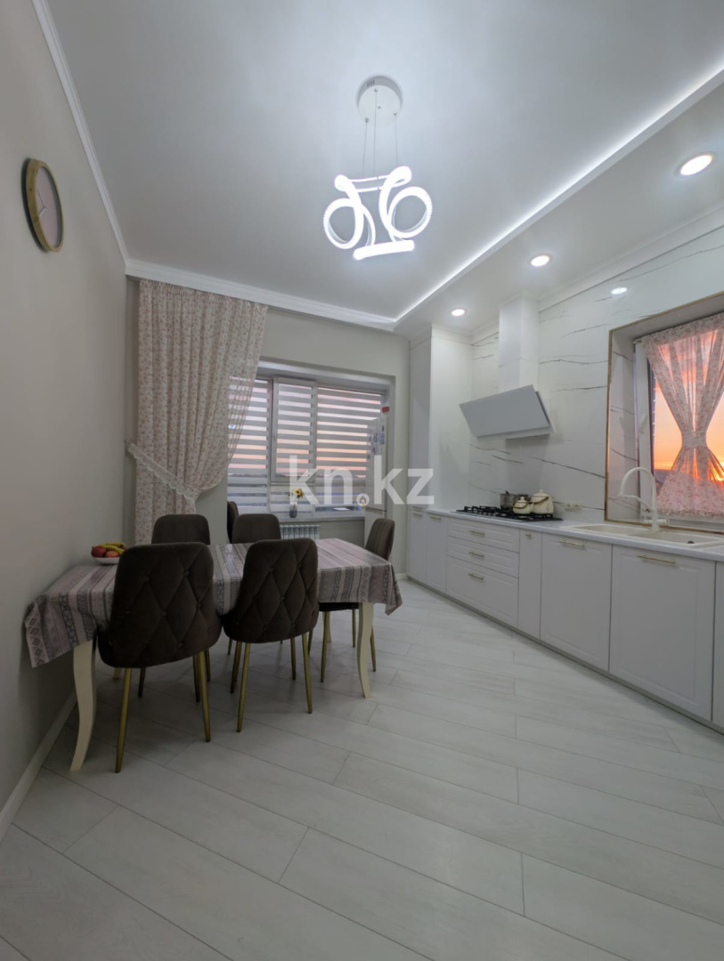 Продажа 4-комнатной квартиры, 115 м² в Уральске - фото 15