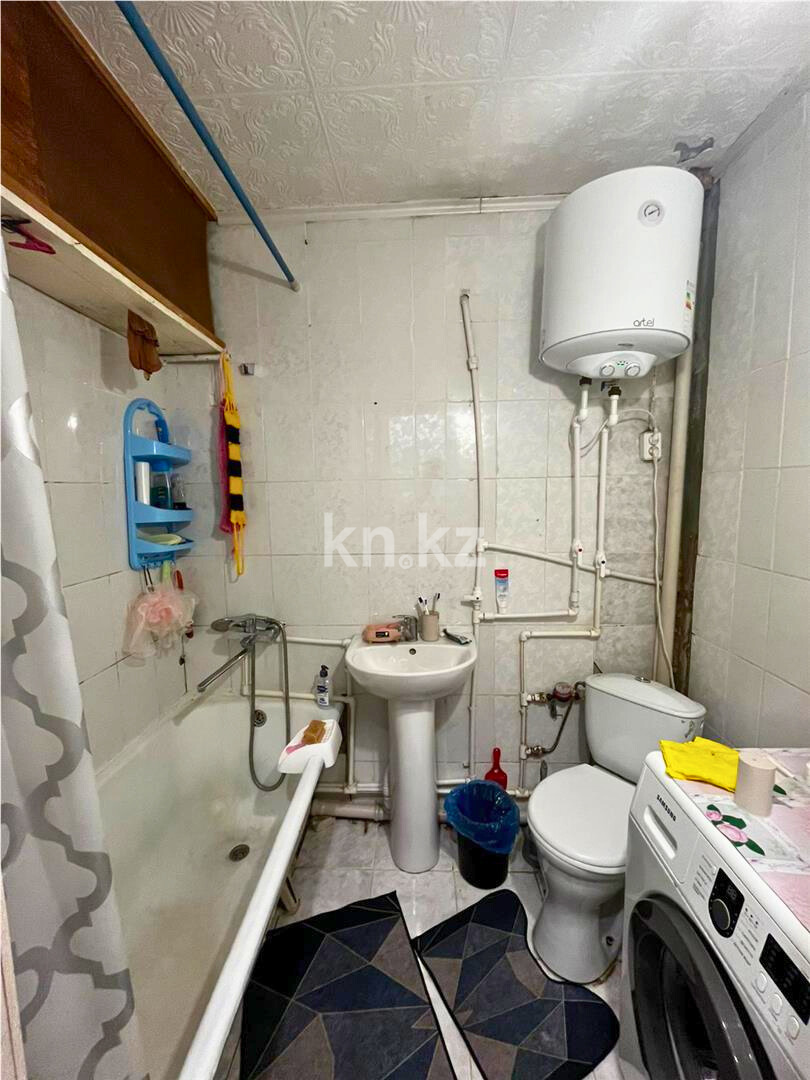 Продажа 3-комнатной квартиры, 47 м², 15 мкр. в Караганде - фото 5