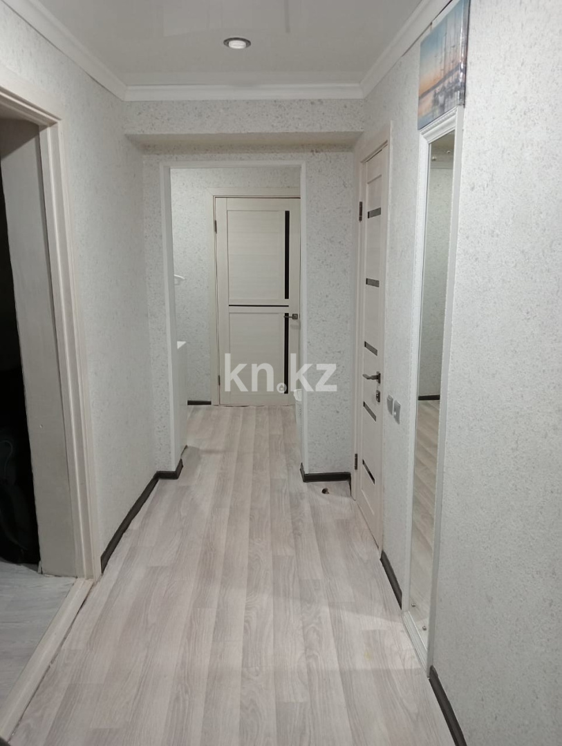 Продажа 3-комнатной квартиры, 65.6 м², пр. Абая, дом  216 в Уральске - фото 3