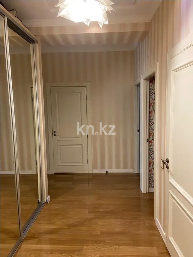 Продажа 3-комнатной квартиры, 92 м², ул. Богенбай батыра, дом  279 в Алматы - фото 3